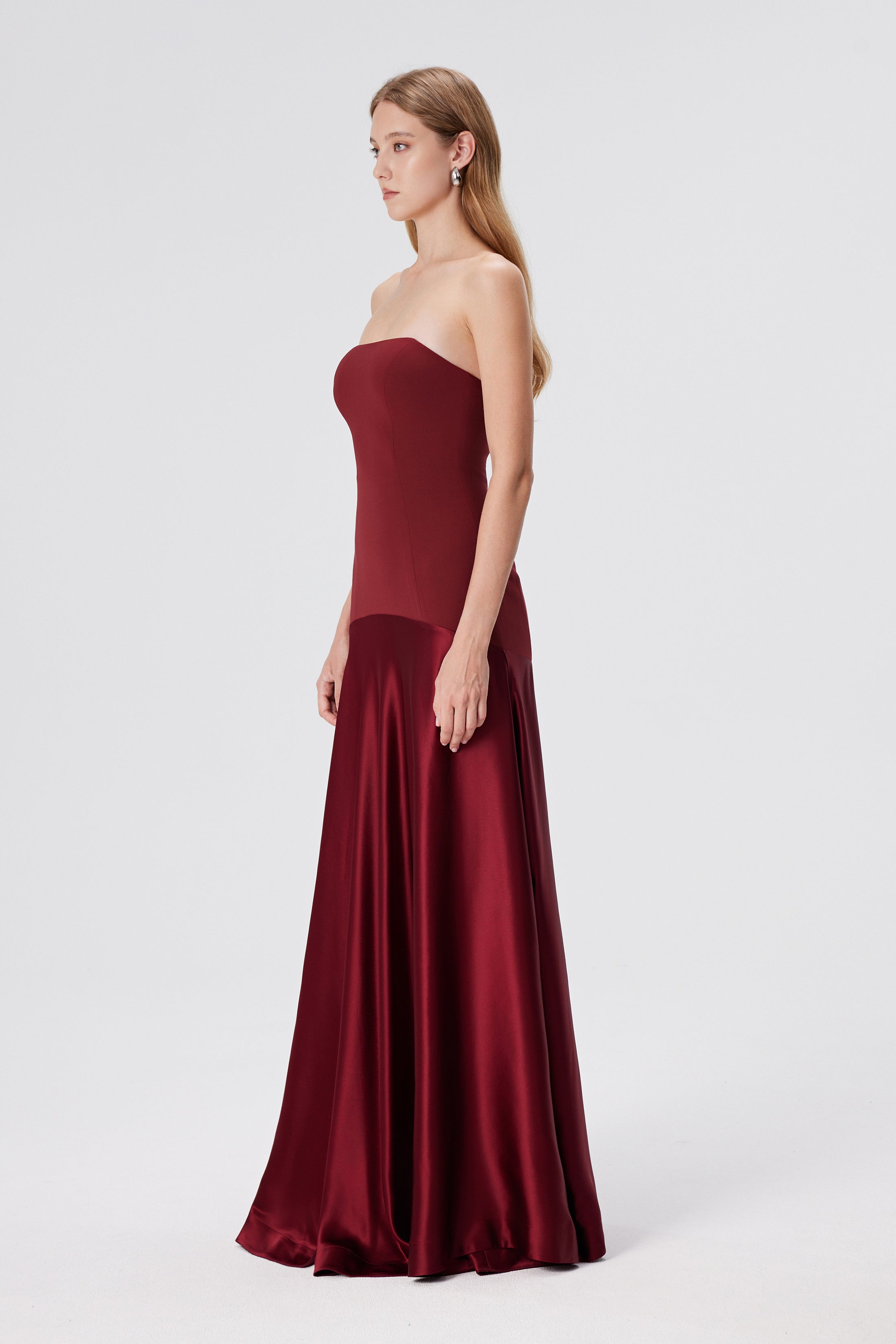 Kelsey Strapless Gown (Red)